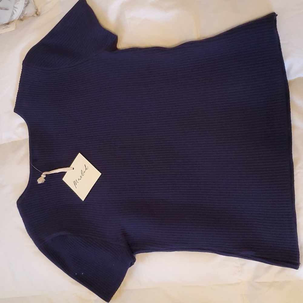 NWT Ribbed top - Picture 5 of 5